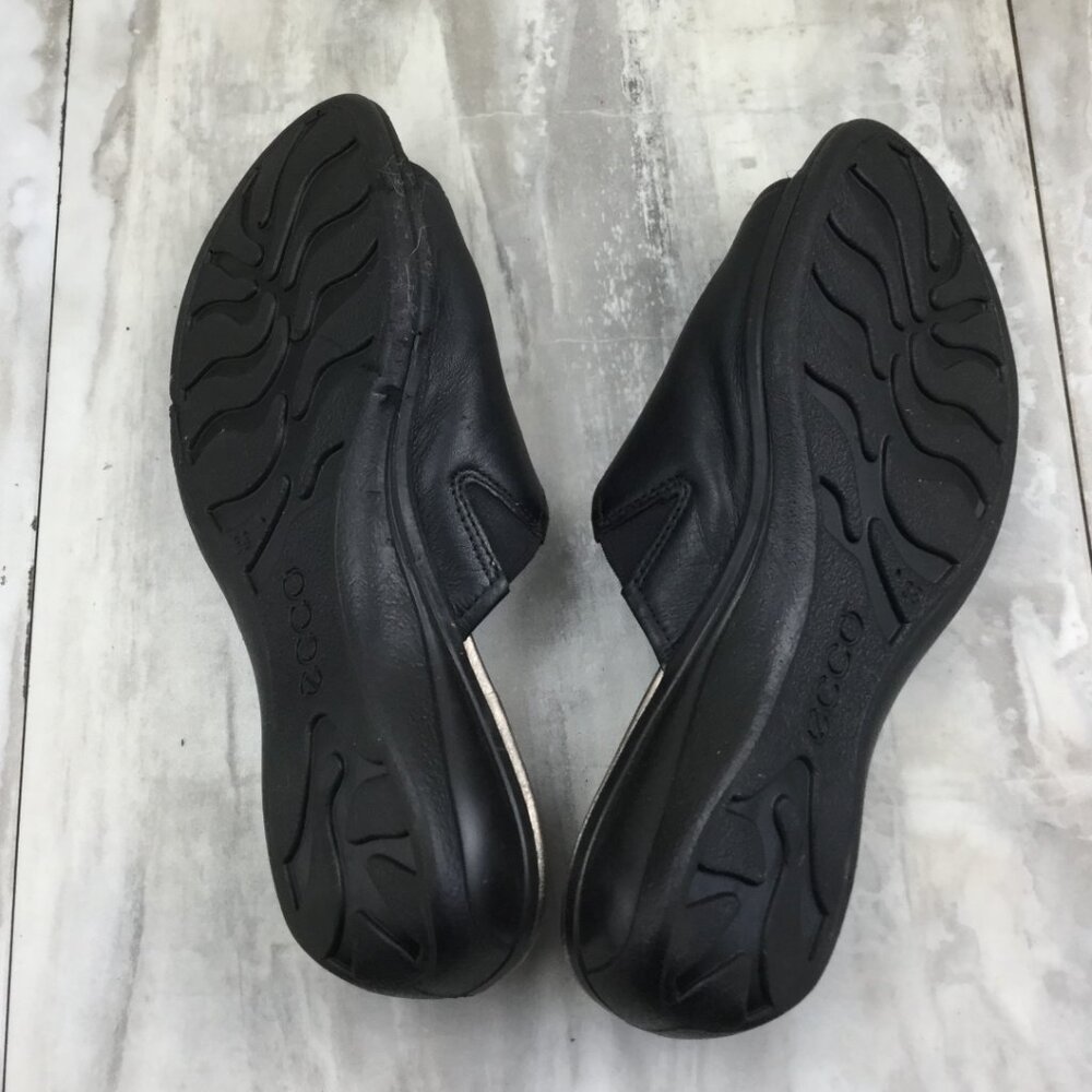 ECCO Black Sandal 38 - Picture 9 of 10